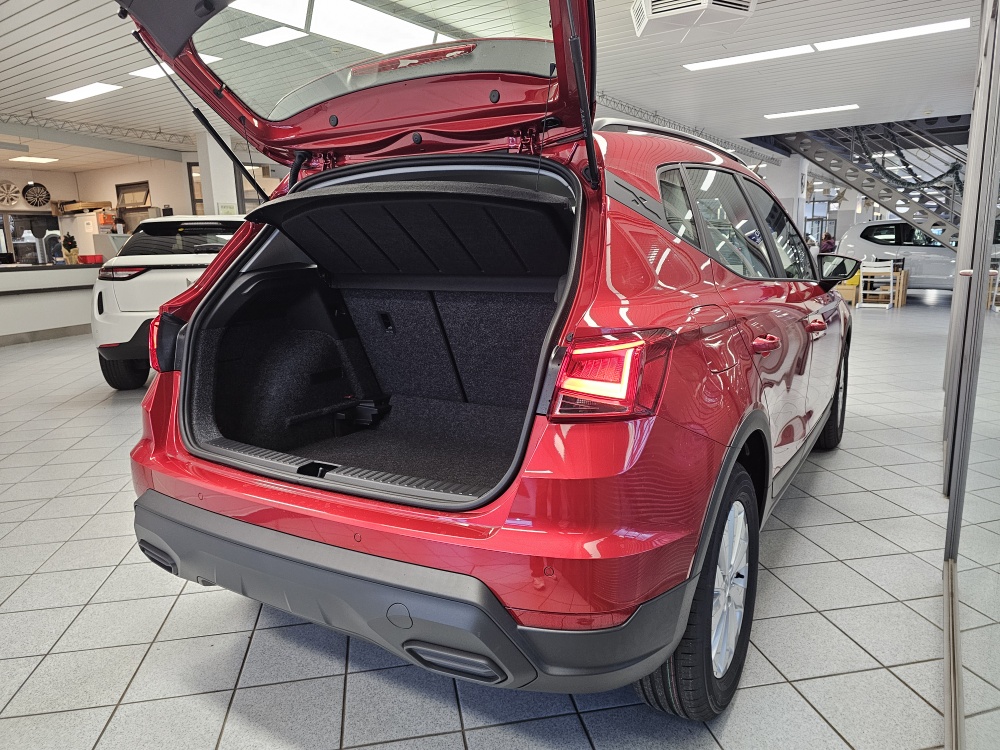 Seat Arona  bei Hoffmann Automobile in Wolfsburg kaufen und sofort mitnehmen - Bild 2
