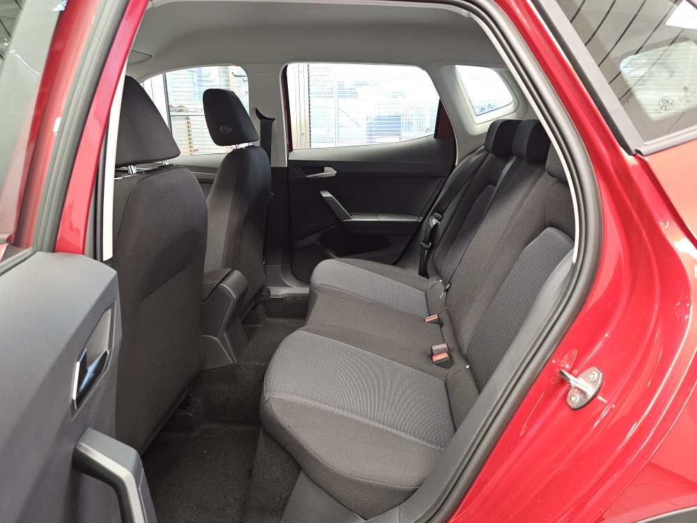 Seat Arona  bei Hoffmann Automobile in Wolfsburg kaufen und sofort mitnehmen - Bild 4