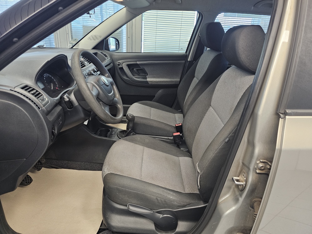 Skoda Fabia Combi  bei Hoffmann Automobile in Wolfsburg kaufen und sofort mitnehmen - Bild 10