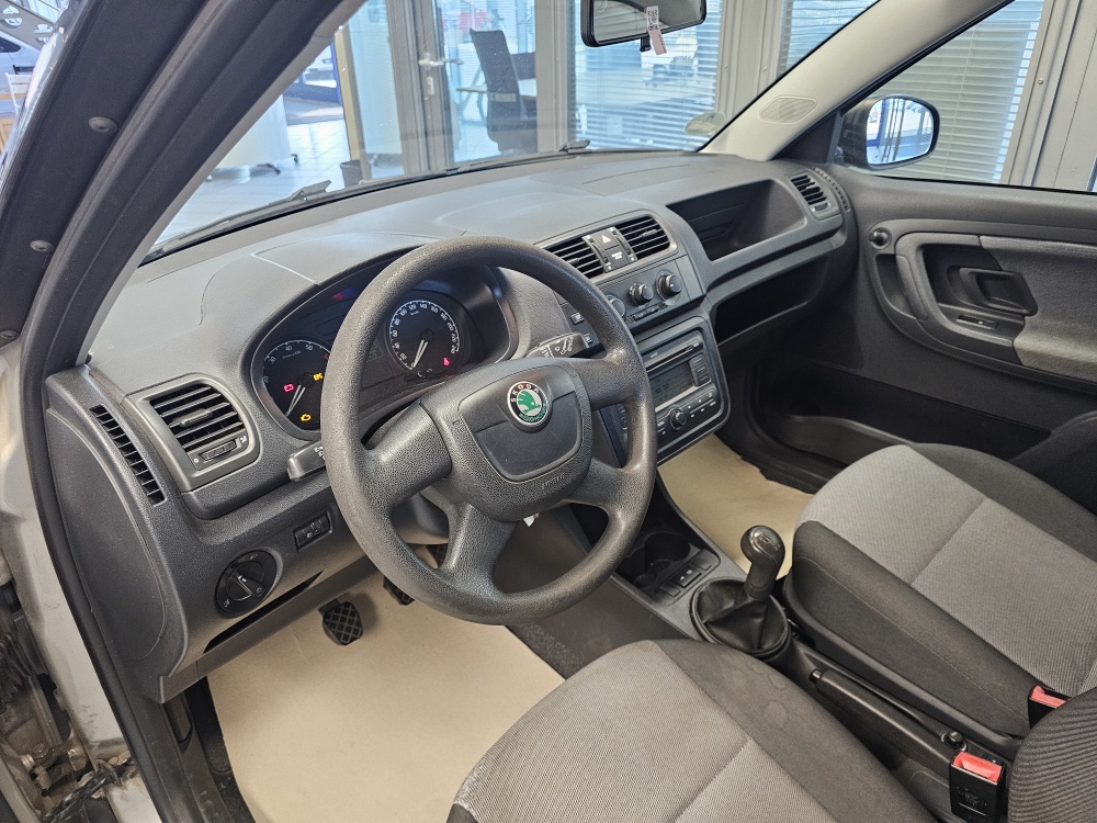 Skoda Fabia Combi  bei Hoffmann Automobile in Wolfsburg kaufen und sofort mitnehmen - Bild 9