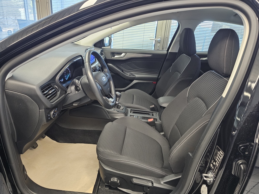 Ford Focus  bei Hoffmann Automobile in Wolfsburg kaufen und sofort mitnehmen - Bild 14