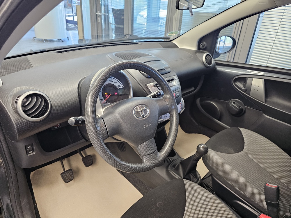 Toyota Aygo  bei Hoffmann Automobile in Wolfsburg kaufen und sofort mitnehmen - Bild 10