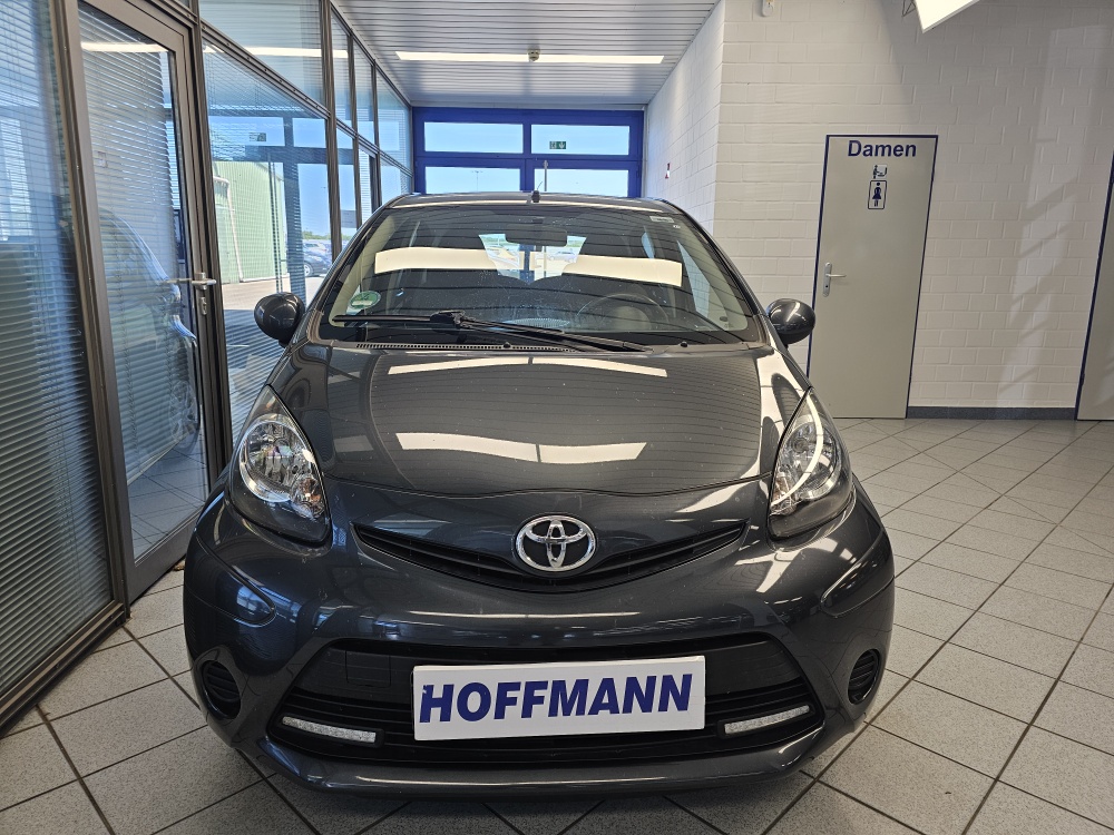 Toyota Aygo  bei Hoffmann Automobile in Wolfsburg kaufen und sofort mitnehmen - Bild 15