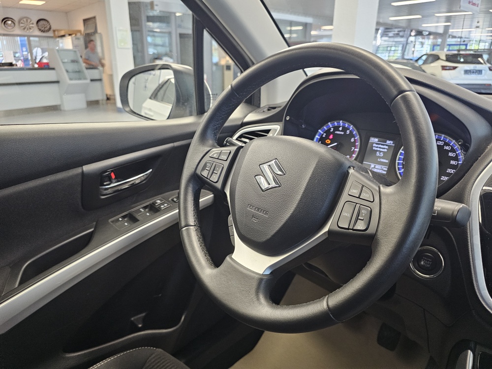 Suzuki SX4  bei Hoffmann Automobile in Wolfsburg kaufen und sofort mitnehmen - Bild 12