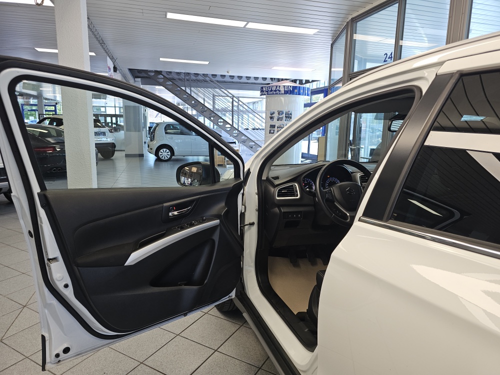 Suzuki SX4  bei Hoffmann Automobile in Wolfsburg kaufen und sofort mitnehmen - Bild 16
