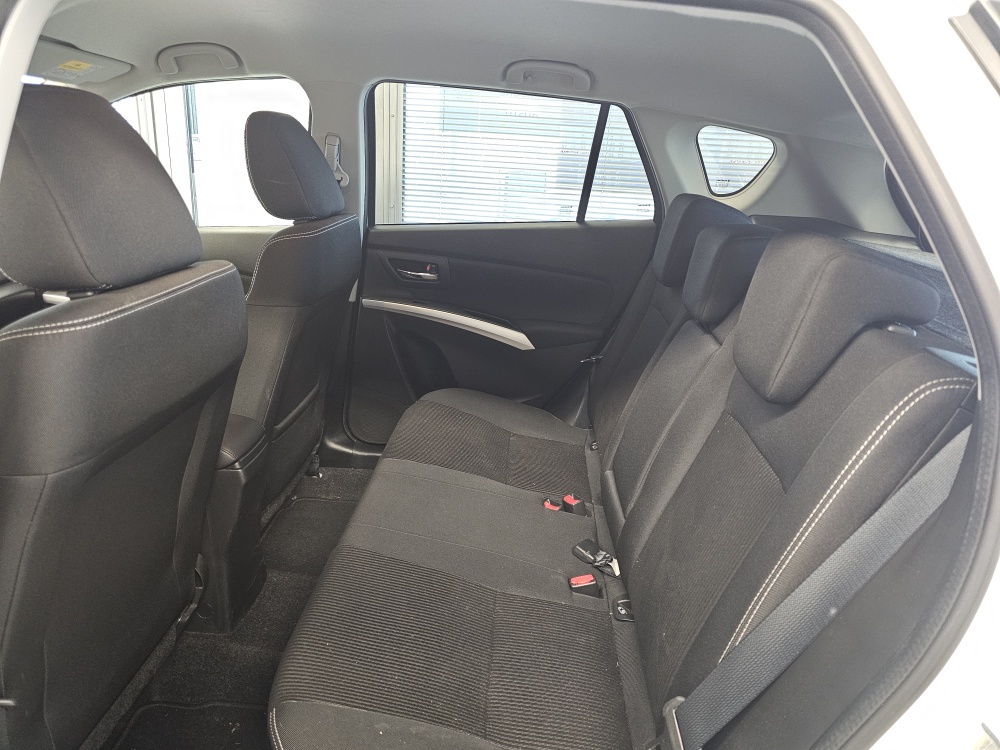 Suzuki SX4  bei Hoffmann Automobile in Wolfsburg kaufen und sofort mitnehmen - Bild 5