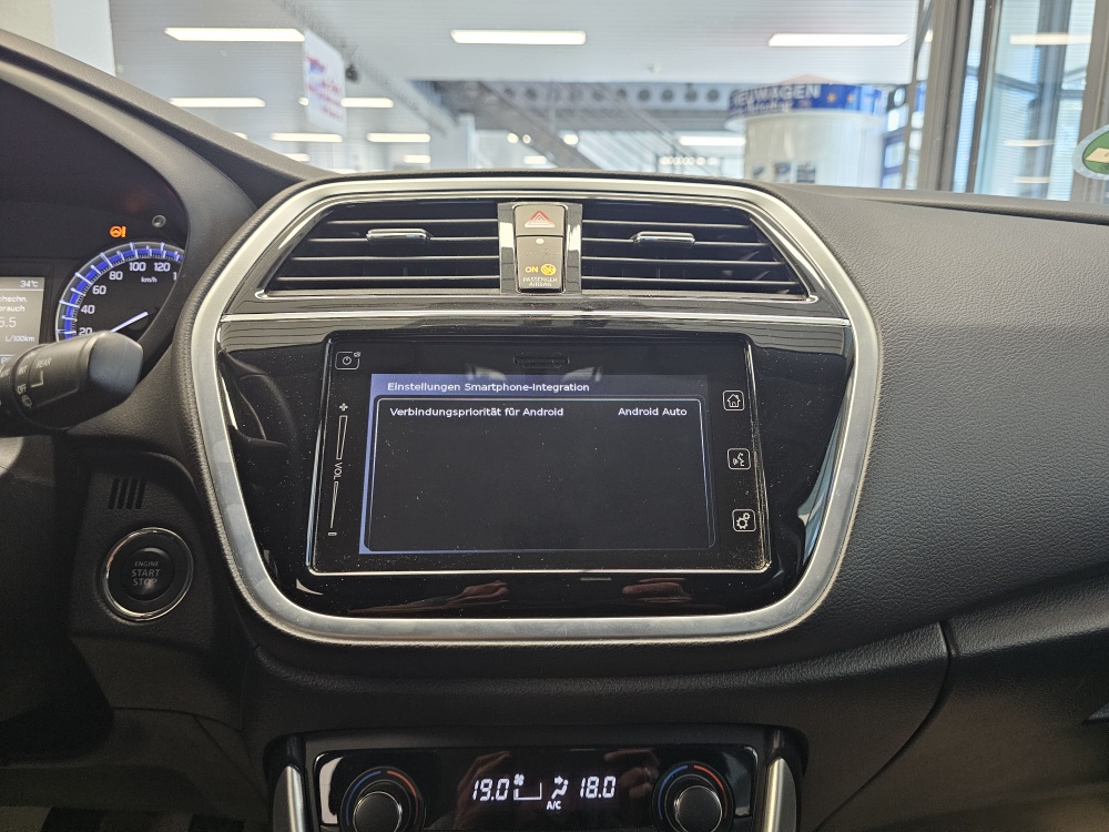 Suzuki SX4  bei Hoffmann Automobile in Wolfsburg kaufen und sofort mitnehmen - Bild 9