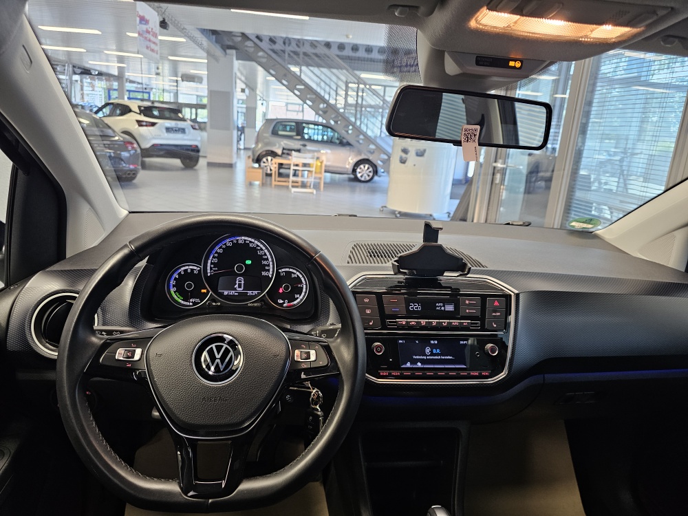 VW e-up!  bei Hoffmann Automobile in Wolfsburg kaufen und sofort mitnehmen - Bild 11