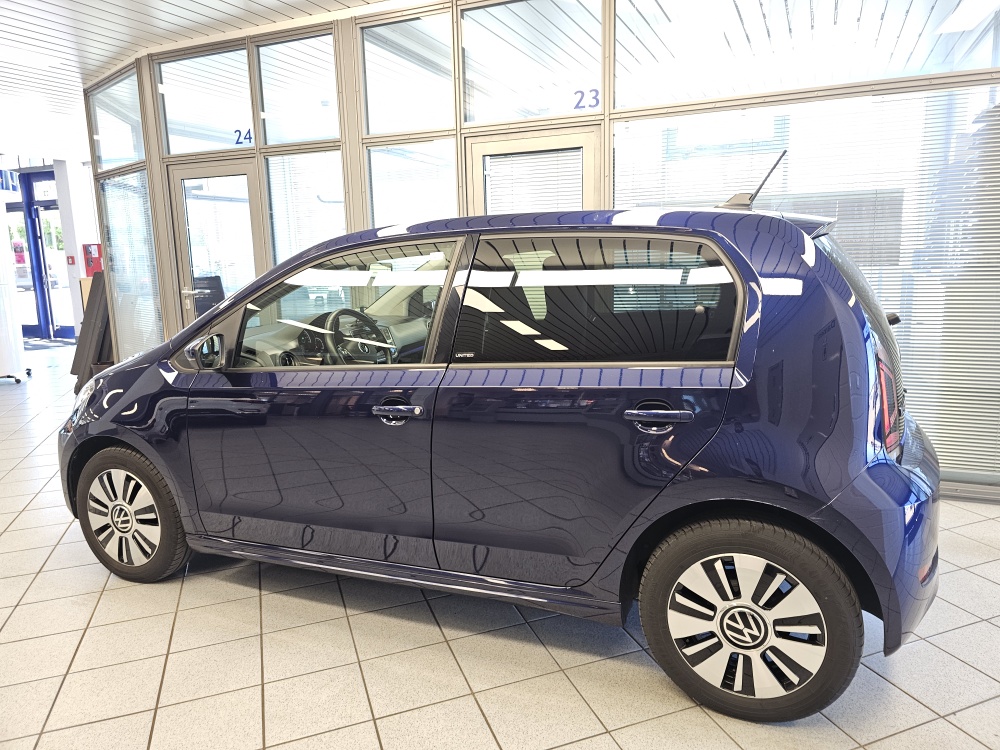 VW e-up!  bei Hoffmann Automobile in Wolfsburg kaufen und sofort mitnehmen - Bild 15