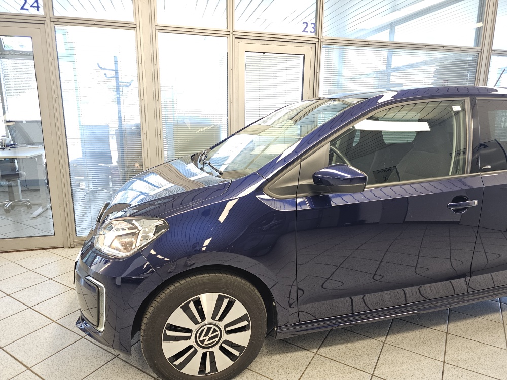 VW e-up!  bei Hoffmann Automobile in Wolfsburg kaufen und sofort mitnehmen - Bild 16