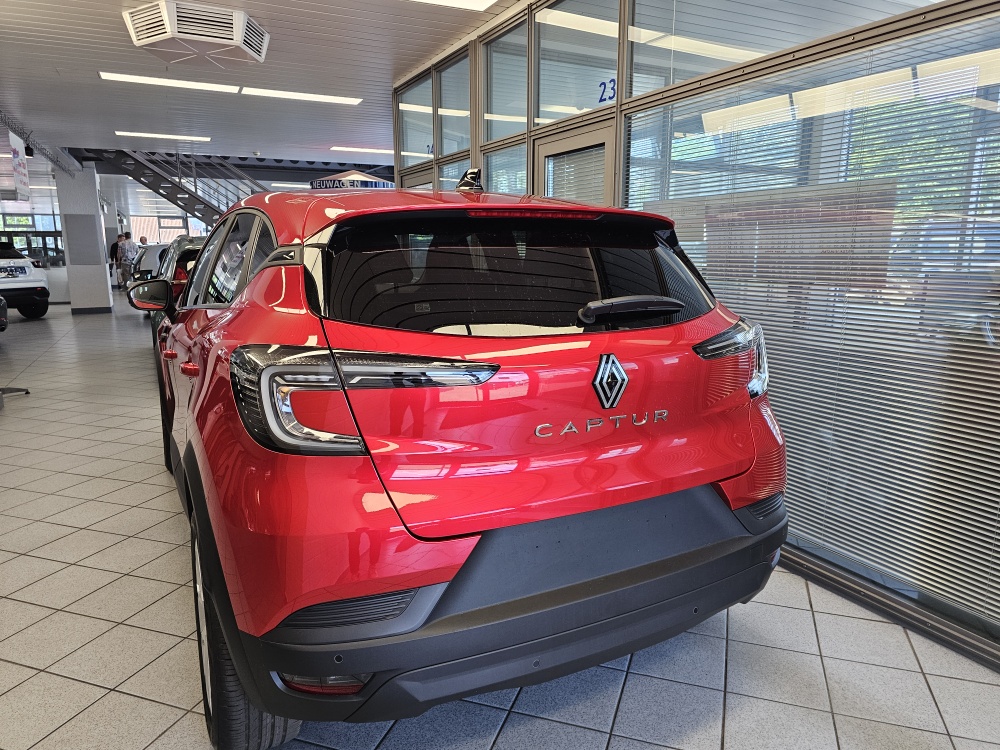 Renault Captur  bei Hoffmann Automobile in Wolfsburg kaufen und sofort mitnehmen - Bild 4