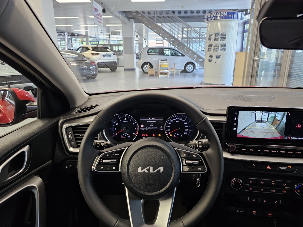 Kia Ceed  bei Hoffmann Automobile in Wolfsburg kaufen und sofort mitnehmen - Bild 18