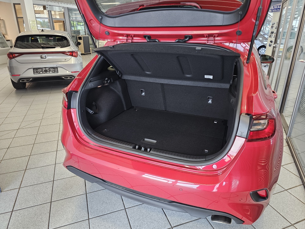 Kia Ceed  bei Hoffmann Automobile in Wolfsburg kaufen und sofort mitnehmen - Bild 2