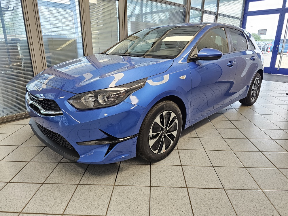 Kia Ceed  für nur 21.950,- € bei Hoffmann Automobile in Wolfsburg kaufen und sofort mitnehmen
