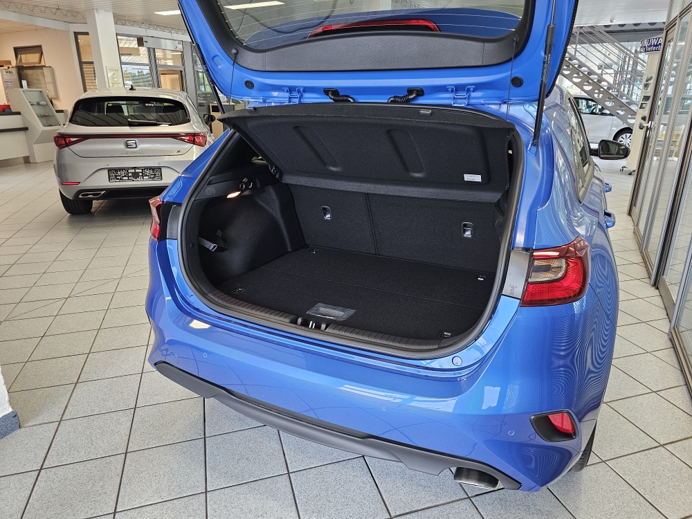 Kia Ceed  bei Hoffmann Automobile in Wolfsburg kaufen und sofort mitnehmen - Bild 2