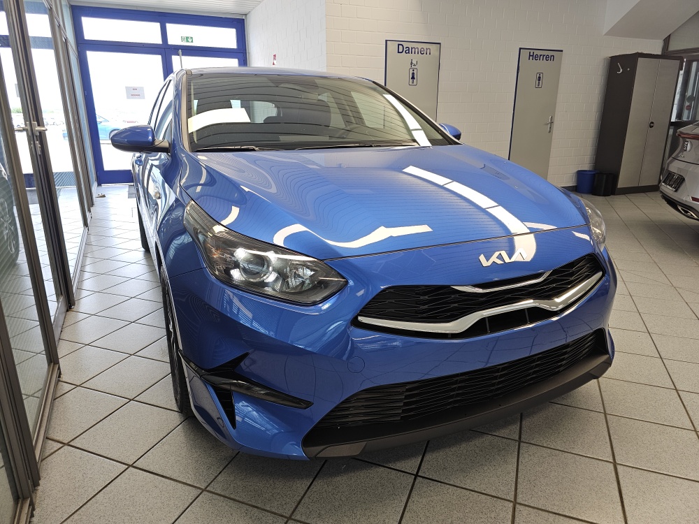 Kia Ceed  bei Hoffmann Automobile in Wolfsburg kaufen und sofort mitnehmen - Bild 24