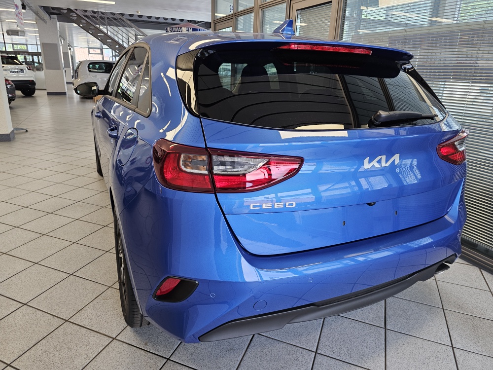 Kia Ceed  bei Hoffmann Automobile in Wolfsburg kaufen und sofort mitnehmen - Bild 3