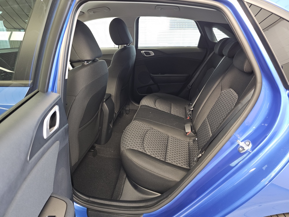 Kia Ceed  bei Hoffmann Automobile in Wolfsburg kaufen und sofort mitnehmen - Bild 4