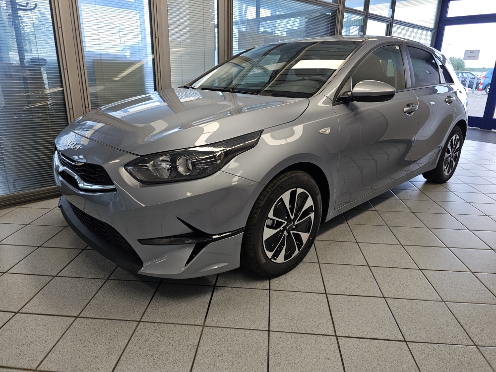 Kia Ceed  für nur 21.950,- € bei Hoffmann Automobile in Wolfsburg kaufen und sofort mitnehmen