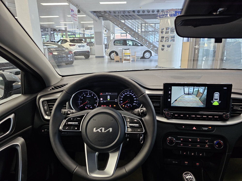 Kia Ceed  bei Hoffmann Automobile in Wolfsburg kaufen und sofort mitnehmen - Bild 16