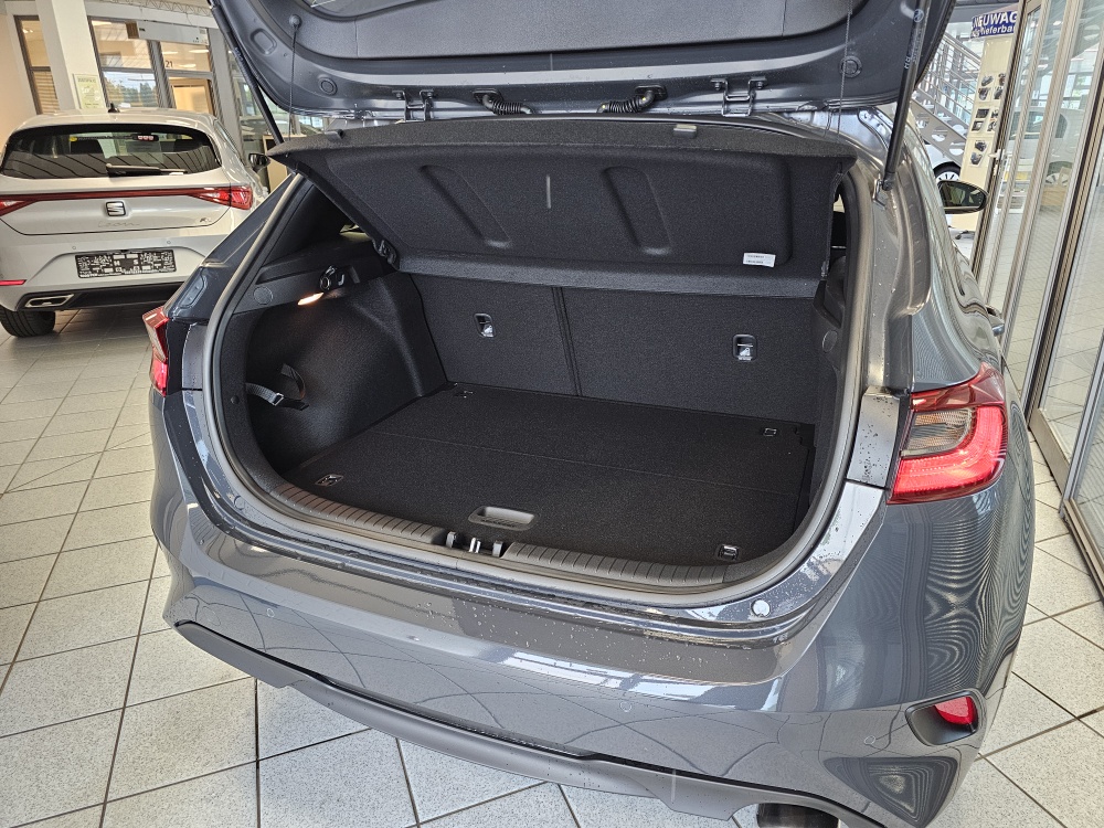 Kia Ceed  bei Hoffmann Automobile in Wolfsburg kaufen und sofort mitnehmen - Bild 2