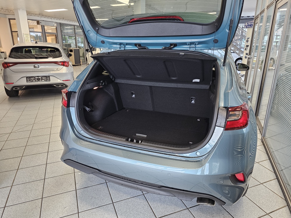 Kia Ceed  bei Hoffmann Automobile in Wolfsburg kaufen und sofort mitnehmen - Bild 2