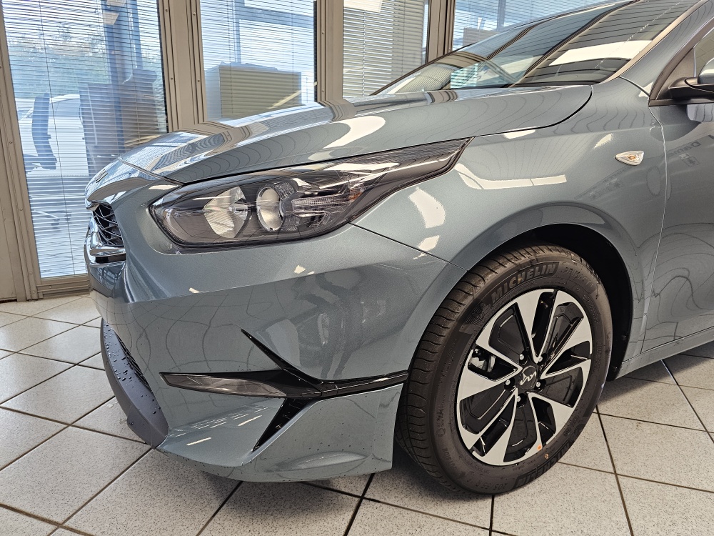 Kia Ceed  bei Hoffmann Automobile in Wolfsburg kaufen und sofort mitnehmen - Bild 23