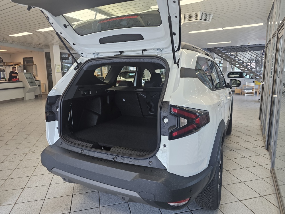 Dacia Bigster  bei Hoffmann Automobile in Wolfsburg kaufen und sofort mitnehmen - Bild 2