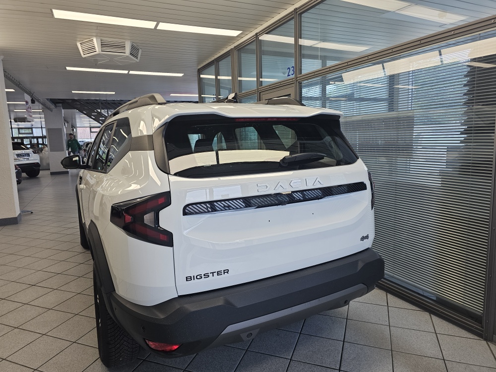 Dacia Bigster  bei Hoffmann Automobile in Wolfsburg kaufen und sofort mitnehmen - Bild 4