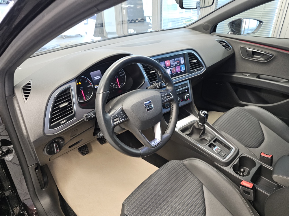 Seat Leon  bei Hoffmann Automobile in Wolfsburg kaufen und sofort mitnehmen - Bild 15