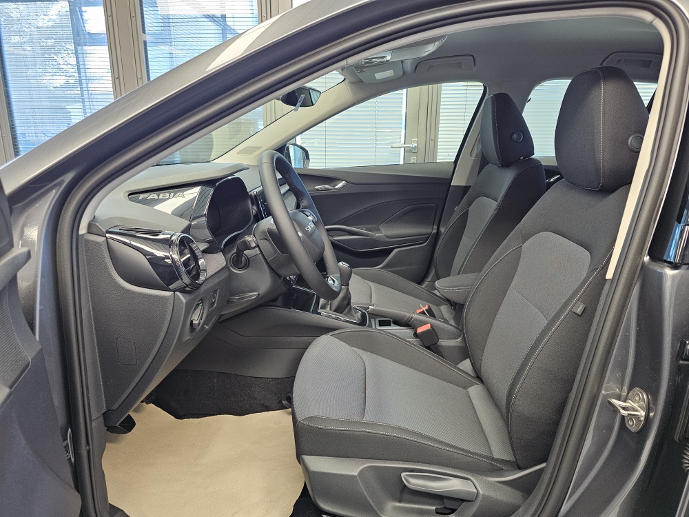 Skoda Fabia bei Hoffmann Automobile in Wolfsburg kaufen und sofort mitnehmen - Bild 20