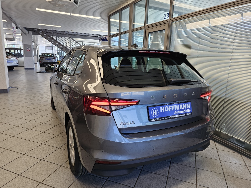 Skoda Fabia bei Hoffmann Automobile in Wolfsburg kaufen und sofort mitnehmen - Bild 3