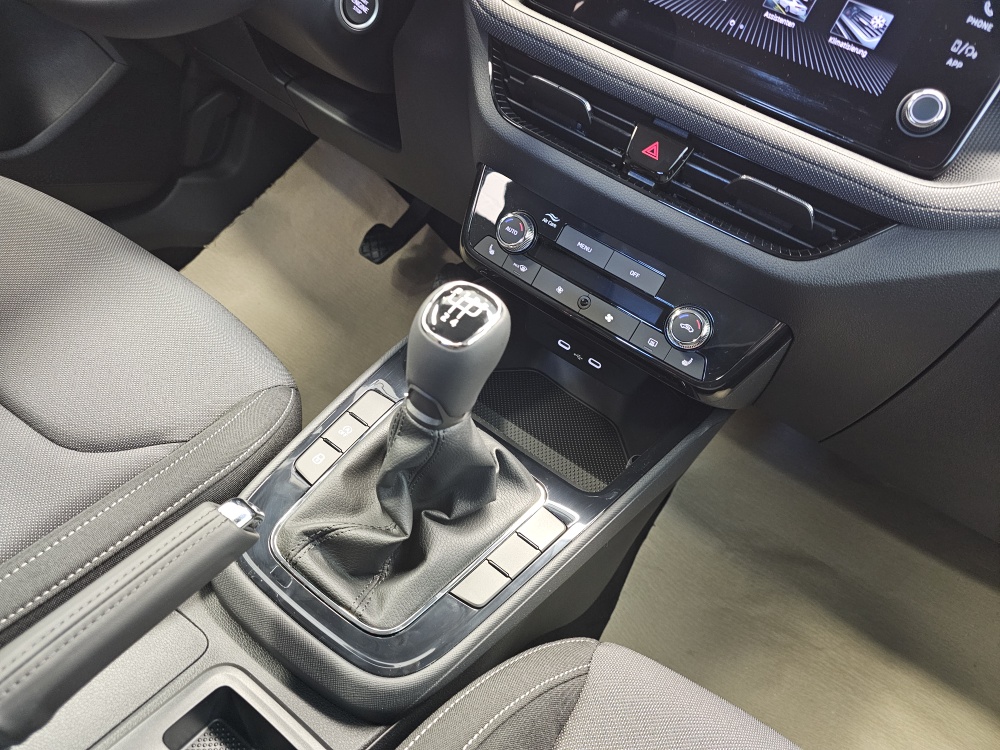 Skoda Fabia bei Hoffmann Automobile in Wolfsburg kaufen und sofort mitnehmen - Bild 6