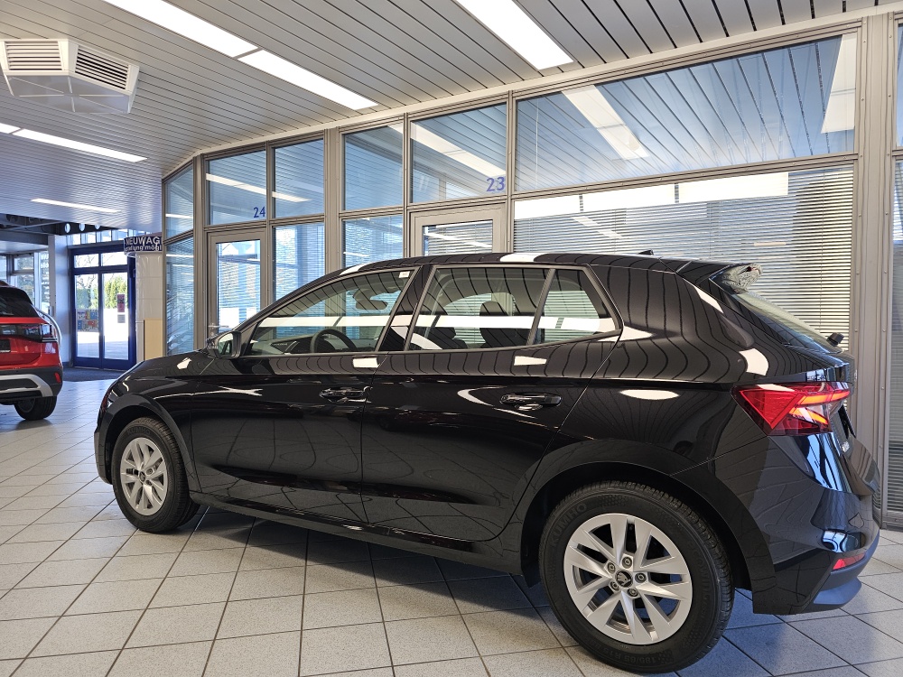 Skoda Fabia bei Hoffmann Automobile in Wolfsburg kaufen und sofort mitnehmen - Bild 23