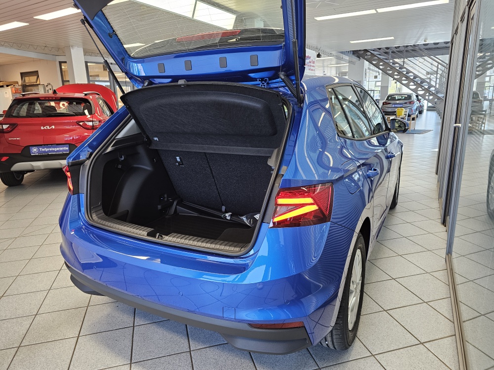Skoda Fabia bei Hoffmann Automobile in Wolfsburg kaufen und sofort mitnehmen - Bild 2