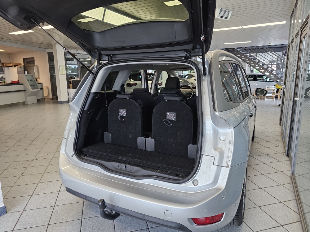 Citroen C4 Picasso  bei Hoffmann Automobile in Wolfsburg kaufen und sofort mitnehmen - Bild 3
