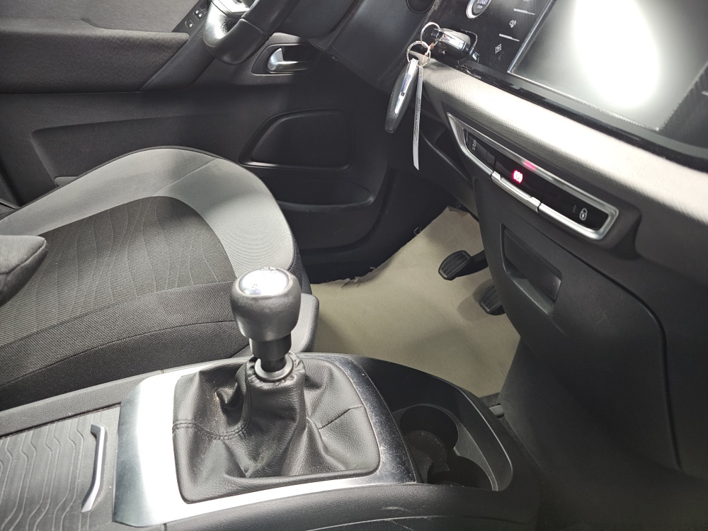 Citroen C4 Picasso  bei Hoffmann Automobile in Wolfsburg kaufen und sofort mitnehmen - Bild 9