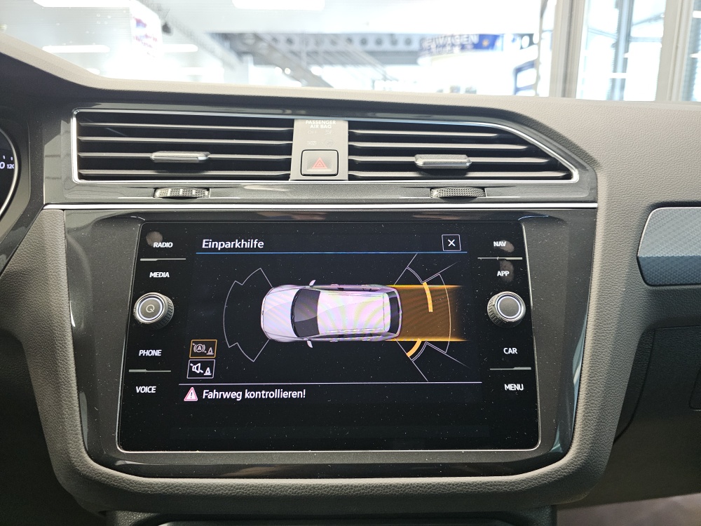 VW Tiguan  bei Hoffmann Automobile in Wolfsburg kaufen und sofort mitnehmen - Bild 15