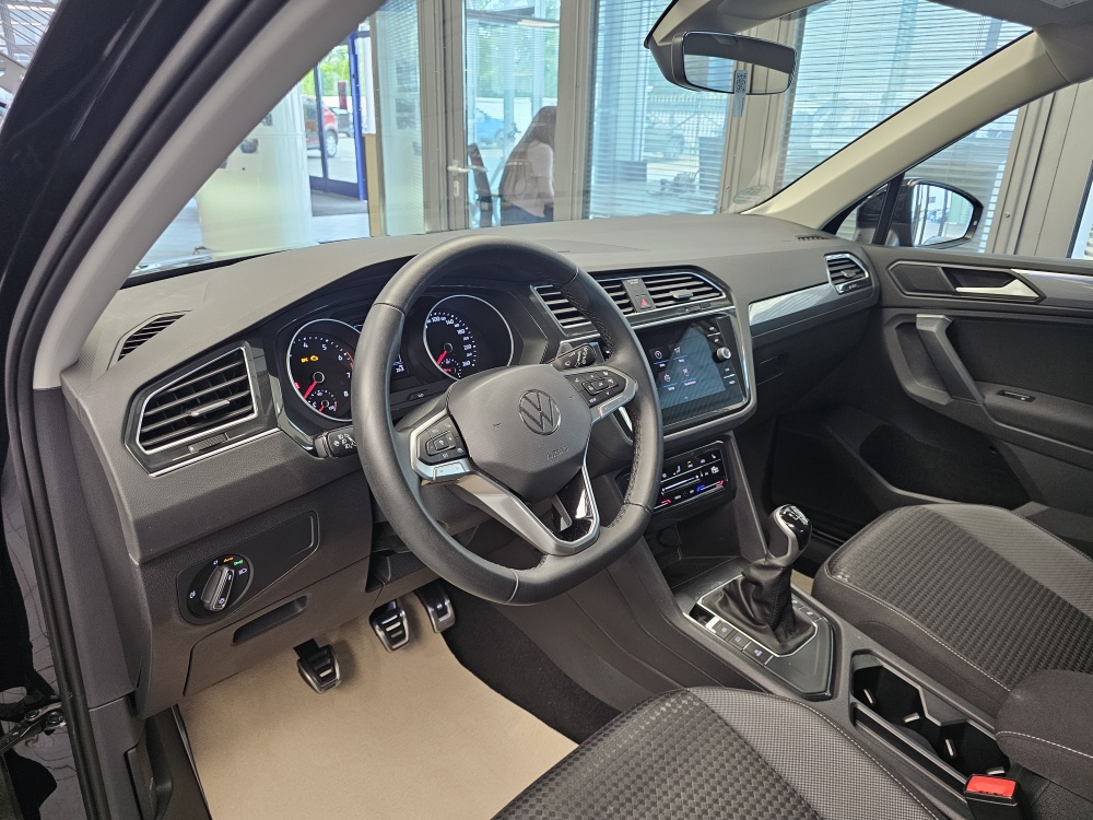 VW Tiguan  bei Hoffmann Automobile in Wolfsburg kaufen und sofort mitnehmen - Bild 21