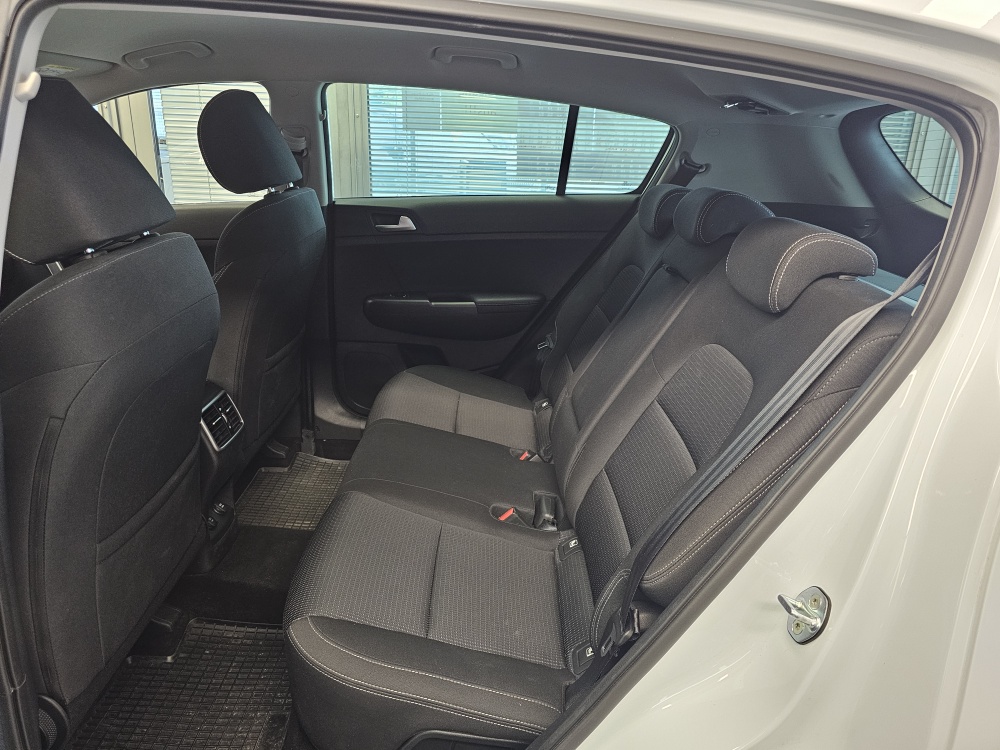 Kia Sportage  bei Hoffmann Automobile in Wolfsburg kaufen und sofort mitnehmen - Bild 5