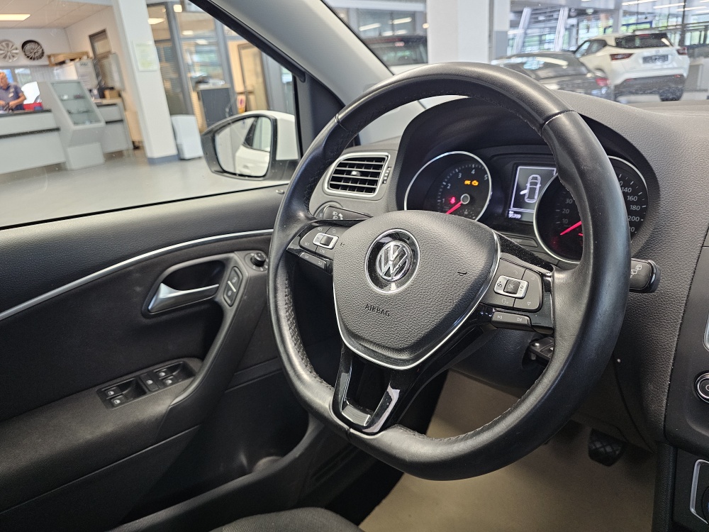 VW Polo  bei Hoffmann Automobile in Wolfsburg kaufen und sofort mitnehmen - Bild 12