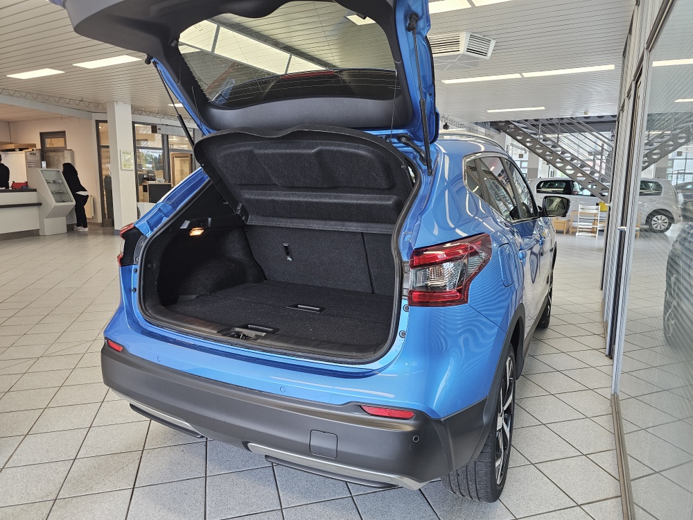 Nissan Qashqai  bei Hoffmann Automobile in Wolfsburg kaufen und sofort mitnehmen - Bild 2