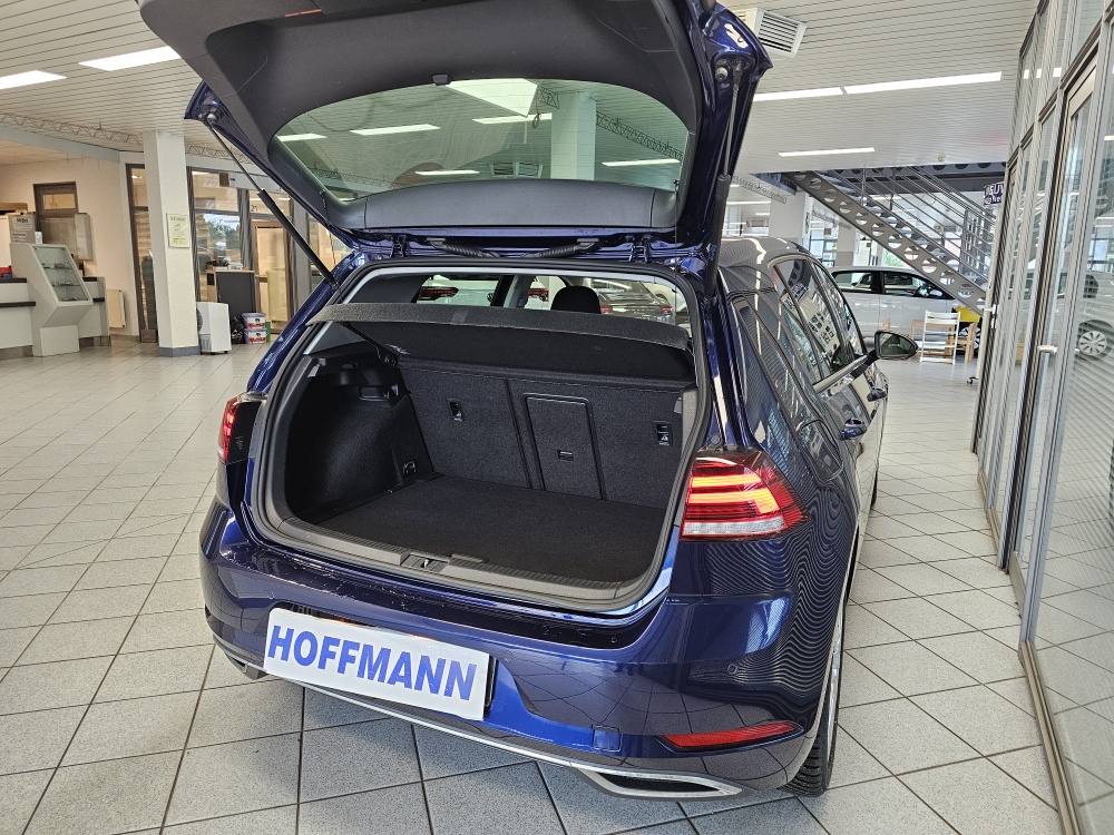 VW Golf  bei Hoffmann Automobile in Wolfsburg kaufen und sofort mitnehmen - Bild 2