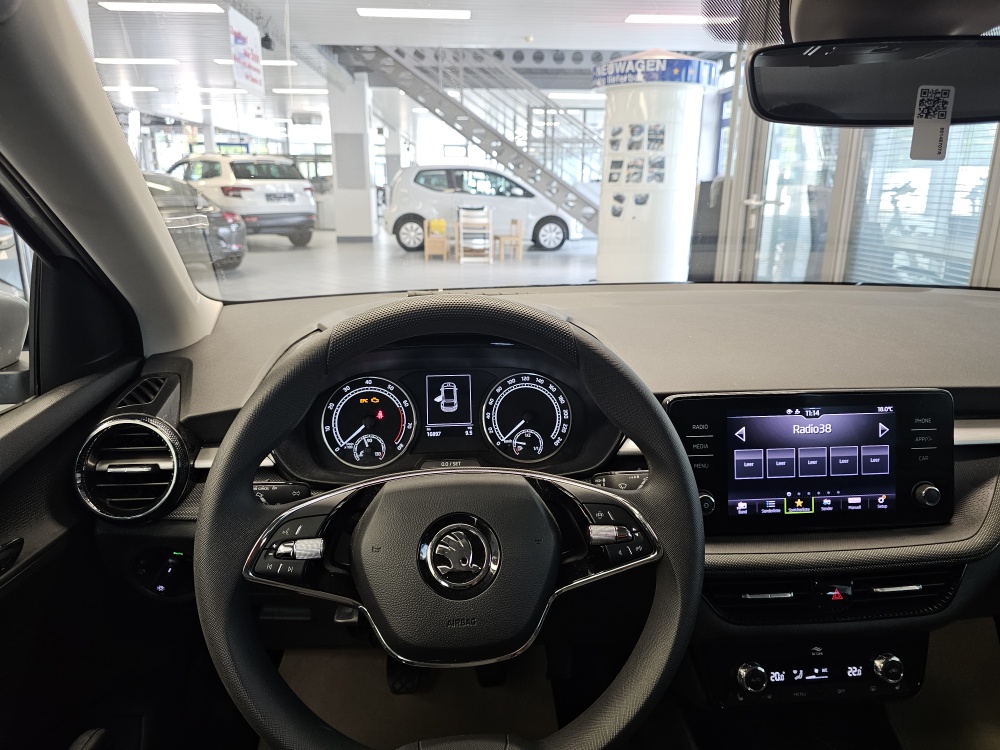 Skoda Fabia  bei Hoffmann Automobile in Wolfsburg kaufen und sofort mitnehmen - Bild 16
