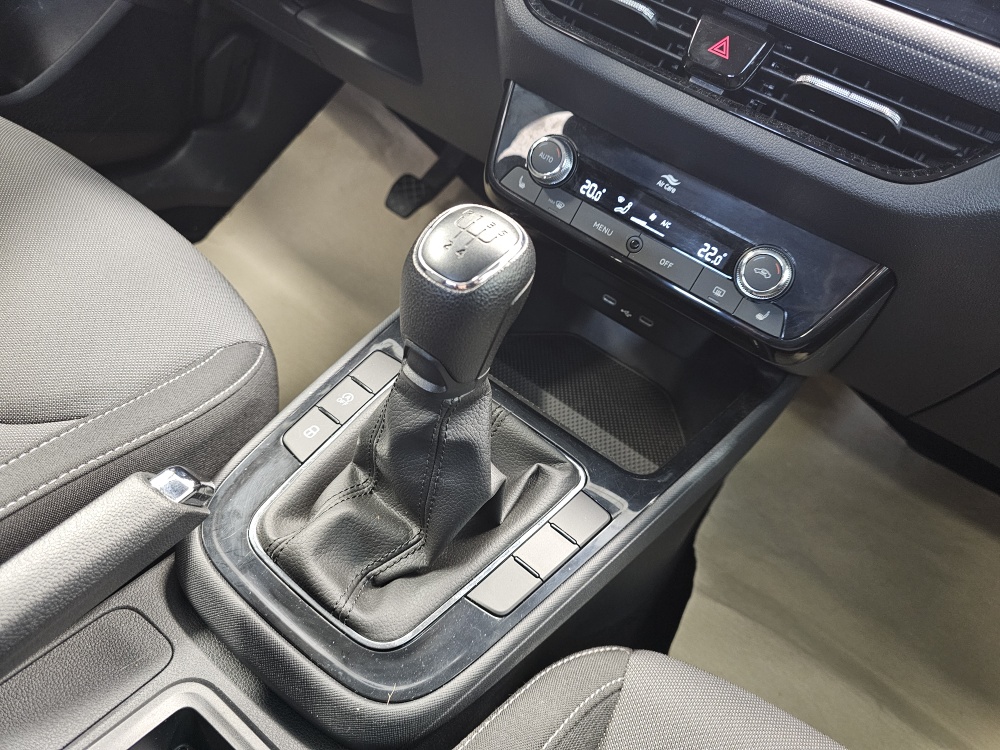 Skoda Fabia  bei Hoffmann Automobile in Wolfsburg kaufen und sofort mitnehmen - Bild 7