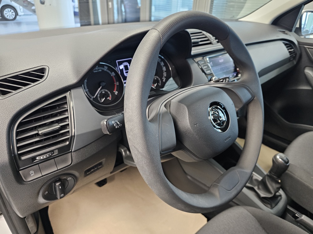 Skoda Fabia Combi  bei Hoffmann Automobile in Wolfsburg kaufen und sofort mitnehmen - Bild 16