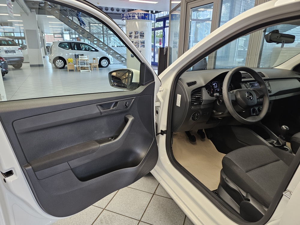 Skoda Fabia Combi  bei Hoffmann Automobile in Wolfsburg kaufen und sofort mitnehmen - Bild 18