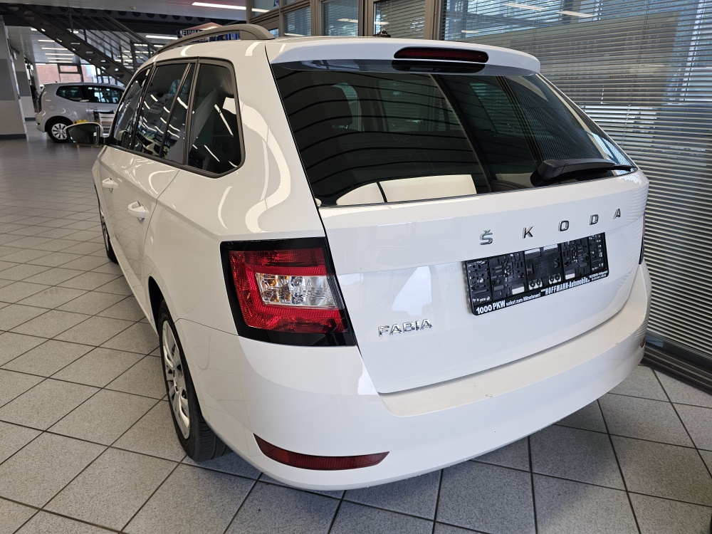 Skoda Fabia Combi  bei Hoffmann Automobile in Wolfsburg kaufen und sofort mitnehmen - Bild 4
