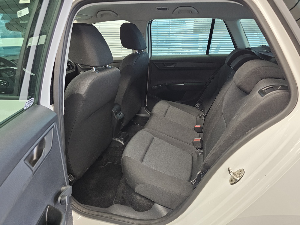 Skoda Fabia Combi  bei Hoffmann Automobile in Wolfsburg kaufen und sofort mitnehmen - Bild 5