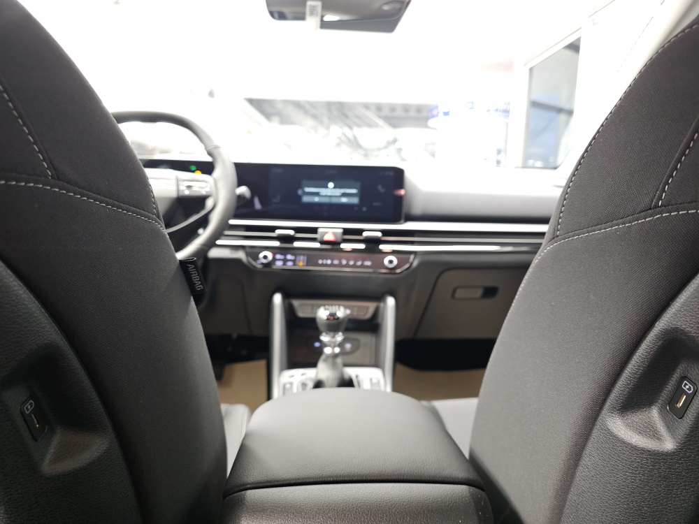 Kia Sportage  bei Hoffmann Automobile in Wolfsburg kaufen und sofort mitnehmen - Bild 5